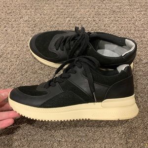 O by Everlane The Trainer Black Sneakers Athletic Shoes Suede Size 7.5 Women’s